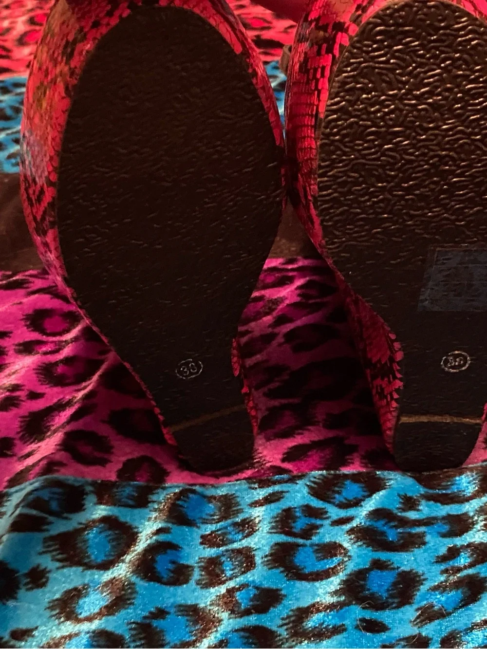 Women's Hot Pink Snake-Print Platform Wedges